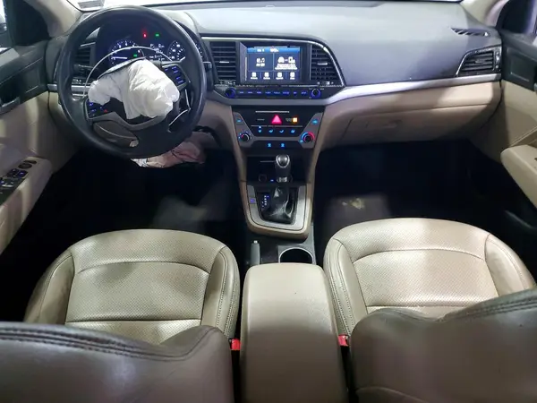 5NPD84LF6HH076242 2017 HYUNDAI ELANTRA - Image 8