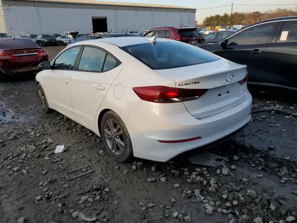 5NPD84LF6HH080906 2017 HYUNDAI ELANTRA - Image 2