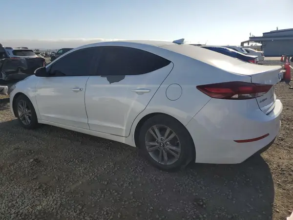 5NPD84LF6HH090495 2017 HYUNDAI ELANTRA - Image 2