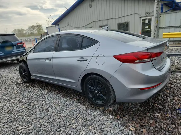 5NPD84LF6HH091890 2017 HYUNDAI ELANTRA - Image 2