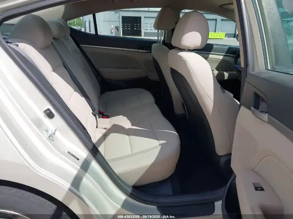 5NPD84LF6HH096667 2017 HYUNDAI ELANTRA - Image 8
