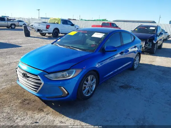 5NPD84LF6HH111040 2017 HYUNDAI ELANTRA - Image 2