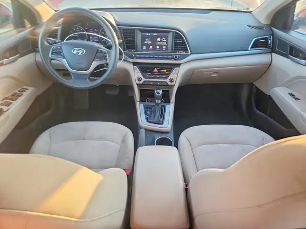 5NPD84LF6HH114374 2017 HYUNDAI ELANTRA - Image 8