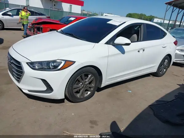 5NPD84LF6HH115461 2017 HYUNDAI ELANTRA - Image 2