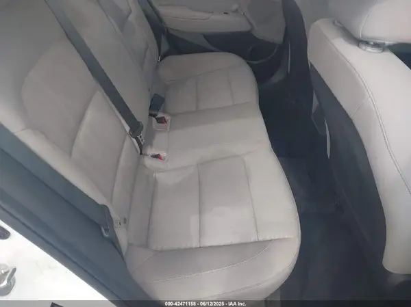 5NPD84LF6HH117274 2017 HYUNDAI ELANTRA - Image 8