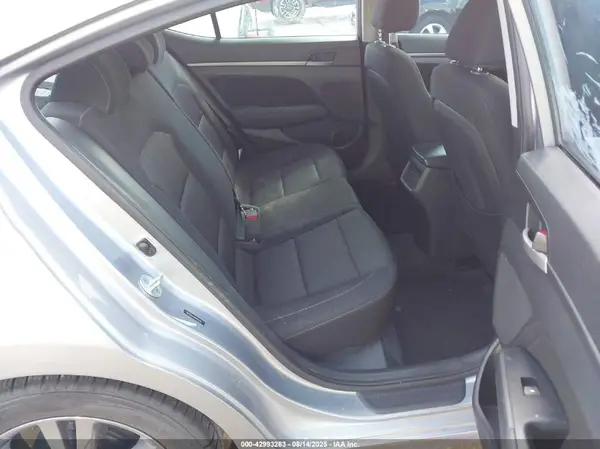 5NPD84LF6HH119333 2017 HYUNDAI ELANTRA - Image 8