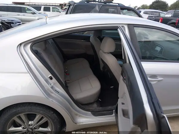 5NPD84LF6HH119915 2017 HYUNDAI ELANTRA - Image 8