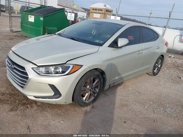 5NPD84LF6HH120627 2017 HYUNDAI ELANTRA - Image 2