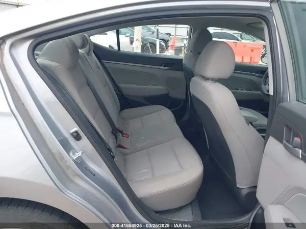 5NPD84LF6HH122278 2017 HYUNDAI ELANTRA - Image 8