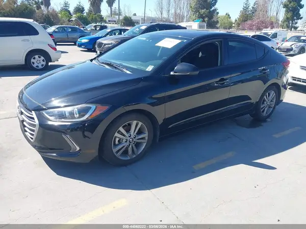 5NPD84LF6HH124242 2017 HYUNDAI ELANTRA - Image 2