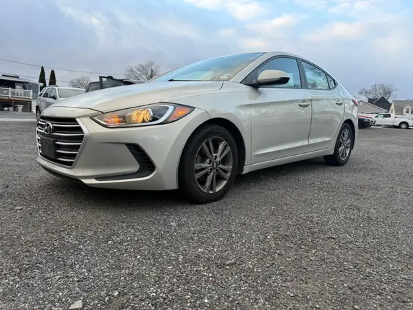 5NPD84LF6HH130798 2017 HYUNDAI ELANTRA - Image 2