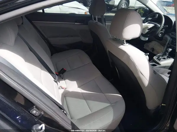 5NPD84LF6HH138285 2017 HYUNDAI ELANTRA - Image 8