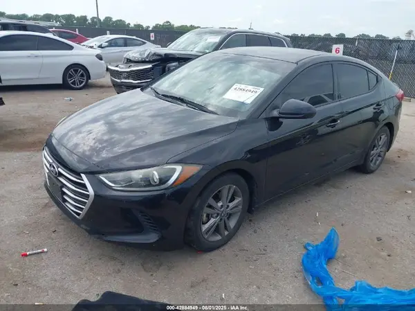 5NPD84LF6HH139288 2017 HYUNDAI ELANTRA - Image 2