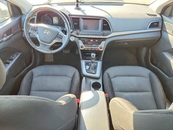 5NPD84LF6HH140876 2017 HYUNDAI ELANTRA - Image 8