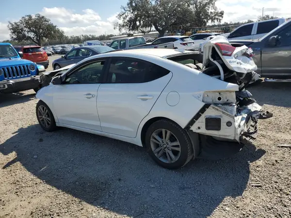 5NPD84LF6HH142207 2017 HYUNDAI ELANTRA - Image 2