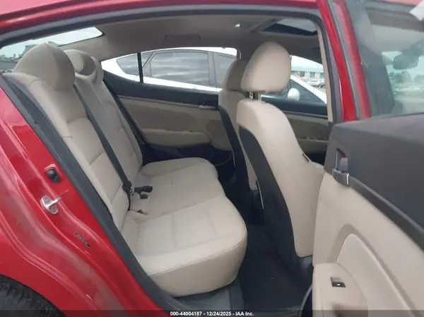 5NPD84LF6HH143017 2017 HYUNDAI ELANTRA - Image 8