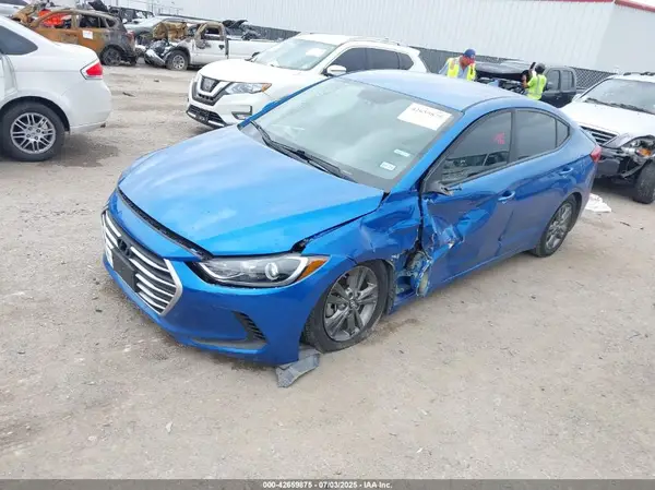 5NPD84LF6HH146841 2017 HYUNDAI ELANTRA - Image 2