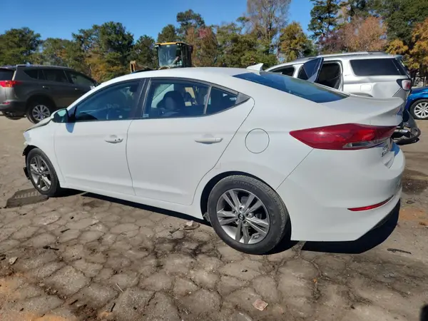 5NPD84LF6HH153935 2017 HYUNDAI ELANTRA - Image 2