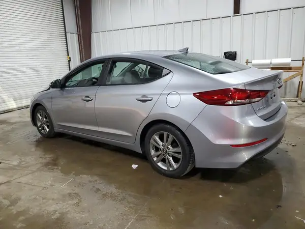 5NPD84LF6HH156110 2017 HYUNDAI ELANTRA - Image 2