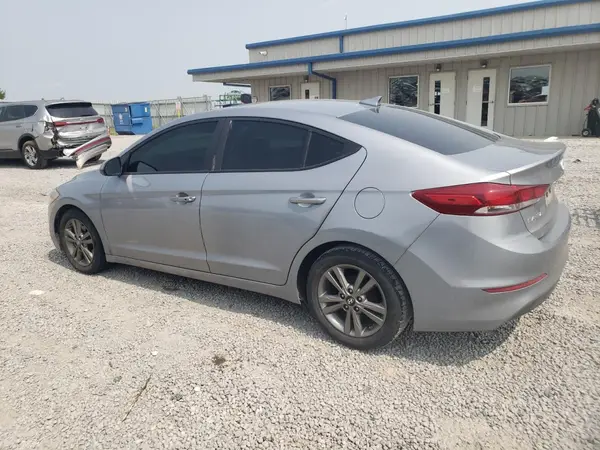 5NPD84LF6HH156768 2017 HYUNDAI ELANTRA - Image 2