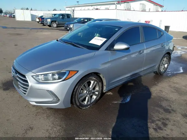 5NPD84LF6HH158018 2017 HYUNDAI ELANTRA - Image 2