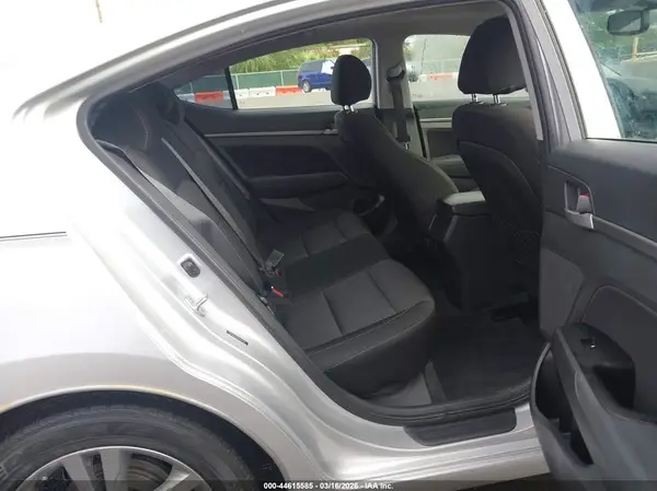 5NPD84LF6HH160500 2017 HYUNDAI ELANTRA - Image 8