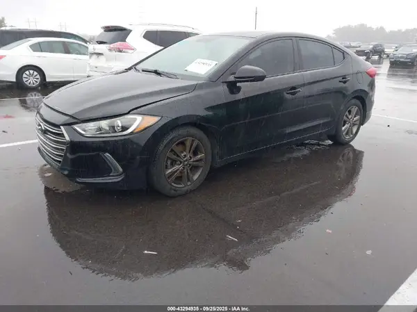 5NPD84LF6HH162716 2017 HYUNDAI ELANTRA - Image 2