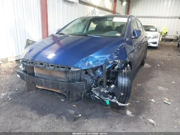 5NPD84LF6HH165101 2017 HYUNDAI ELANTRA - Image 2