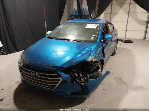 5NPD84LF6HH165955 2017 HYUNDAI ELANTRA - Image 2