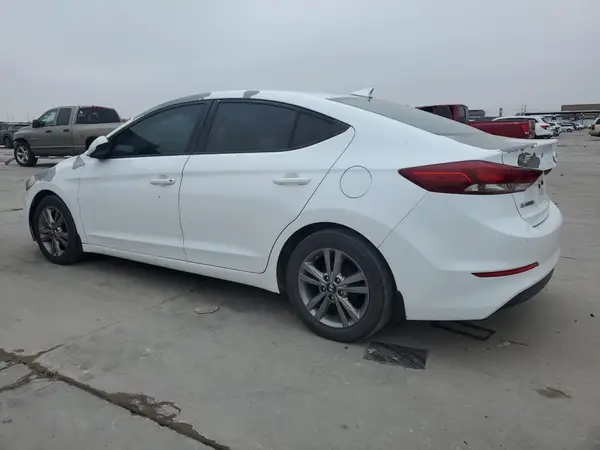 5NPD84LF6HH168256 2017 HYUNDAI ELANTRA - Image 2