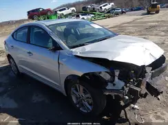 5NPD84LF6HH169438 2017 HYUNDAI ELANTRA
