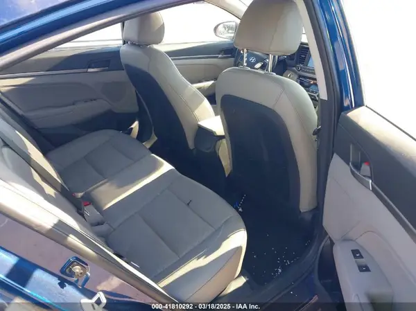 5NPD84LF6HH171576 2017 HYUNDAI ELANTRA - Image 8