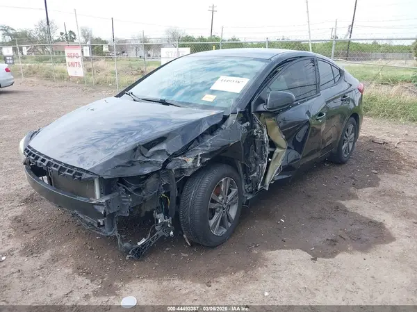 5NPD84LF6HH172663 2017 HYUNDAI ELANTRA - Image 2