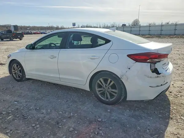 5NPD84LF6HH174123 2017 HYUNDAI ELANTRA - Image 2