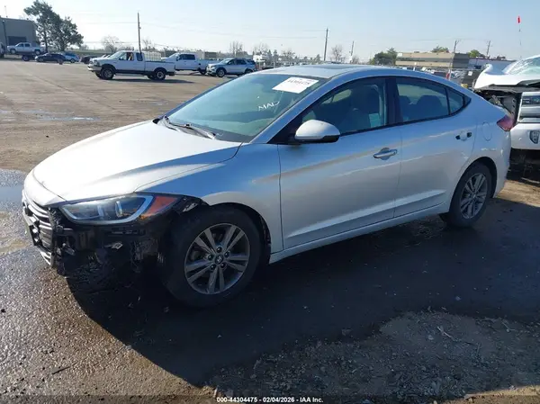 5NPD84LF6HH174364 2017 HYUNDAI ELANTRA - Image 2
