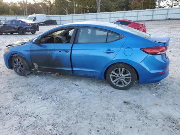 5NPD84LF6HH174946 2017 HYUNDAI ELANTRA - Image 2