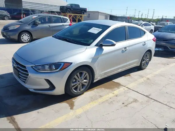 5NPD84LF6HH177491 2017 HYUNDAI ELANTRA - Image 2