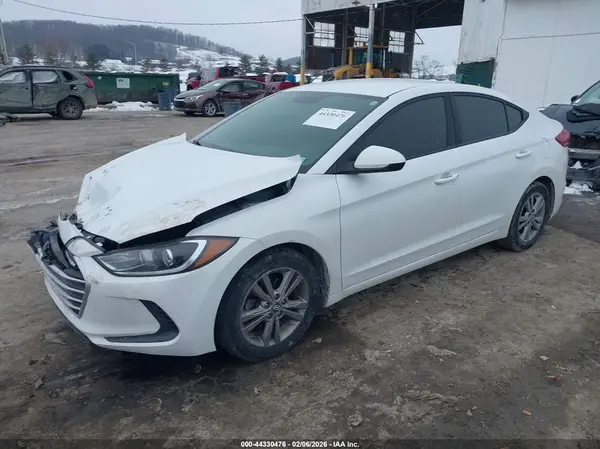 5NPD84LF6HH178320 2017 HYUNDAI ELANTRA - Image 2
