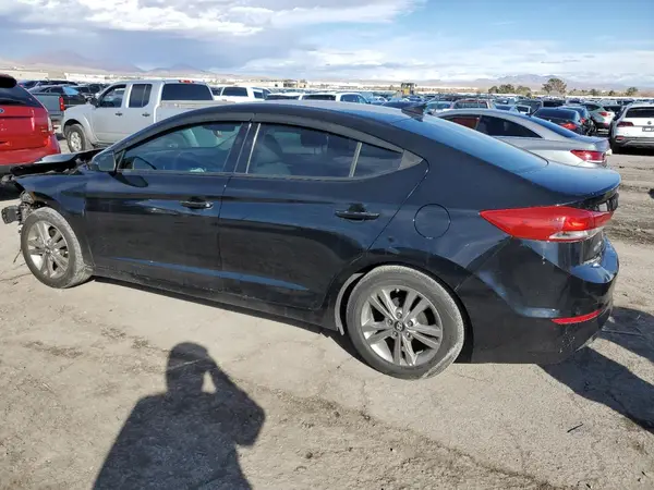 5NPD84LF6HH179483 2017 HYUNDAI ELANTRA - Image 2