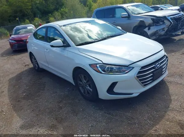 5NPD84LF6HH179869 2017 HYUNDAI ELANTRA - Image 1