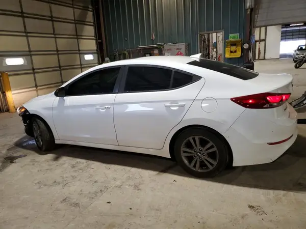 5NPD84LF6HH183324 2017 HYUNDAI ELANTRA - Image 2