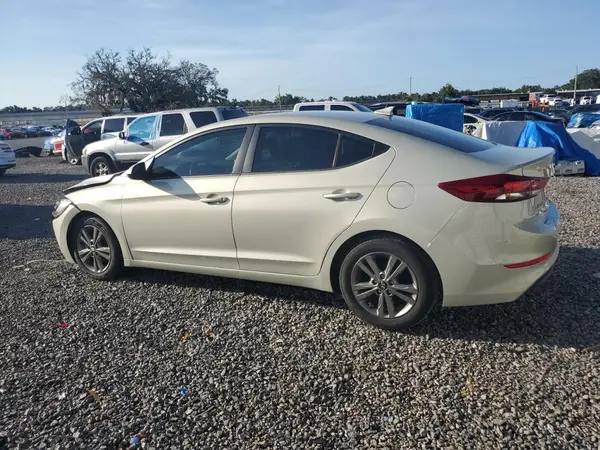 5NPD84LF6HH184327 2017 HYUNDAI ELANTRA - Image 2
