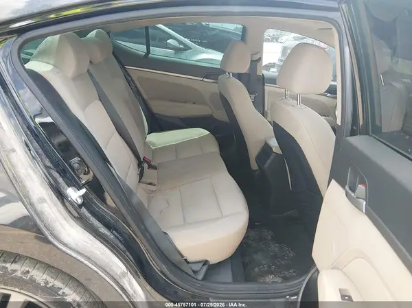 5NPD84LF6HH187373 2017 HYUNDAI ELANTRA - Image 8