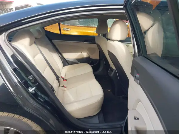 5NPD84LF6HH189723 2017 HYUNDAI ELANTRA - Image 8