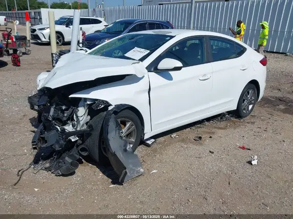 5NPD84LF6HH190600 2017 HYUNDAI ELANTRA - Image 2