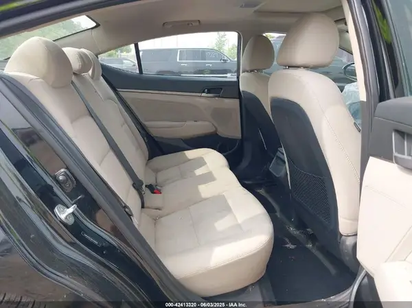 5NPD84LF6HH191858 2017 HYUNDAI ELANTRA - Image 8