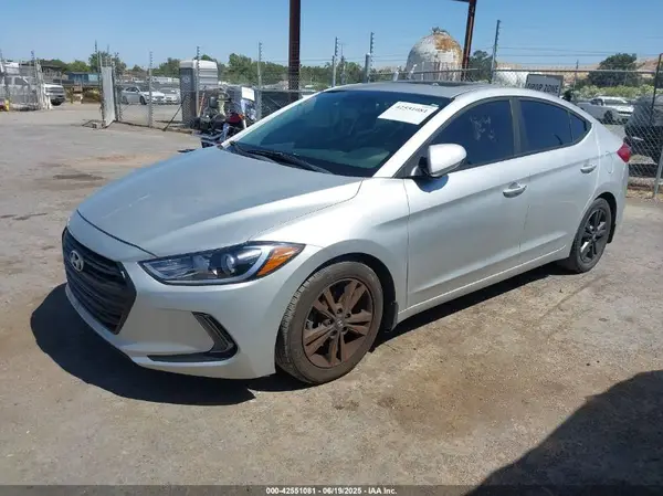 5NPD84LF6HH194050 2017 HYUNDAI ELANTRA - Image 2