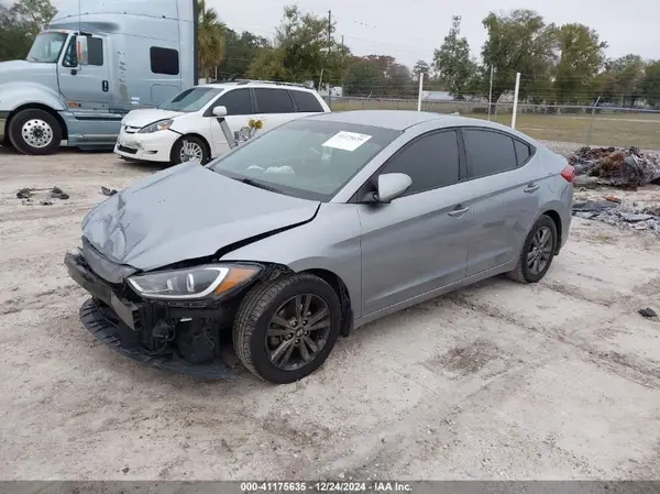 5NPD84LF6HH195618 2017 HYUNDAI ELANTRA - Image 2