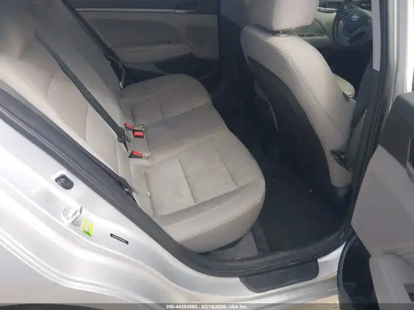 5NPD84LF6HH197823 2017 HYUNDAI ELANTRA - Image 8