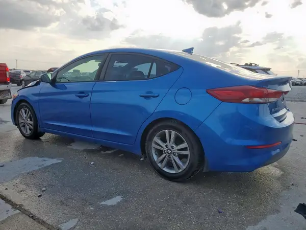5NPD84LF6HH198650 2017 HYUNDAI ELANTRA - Image 2